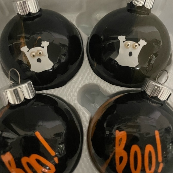 Halloween ornaments 6 bulbs to a set - Picture 2 of 9